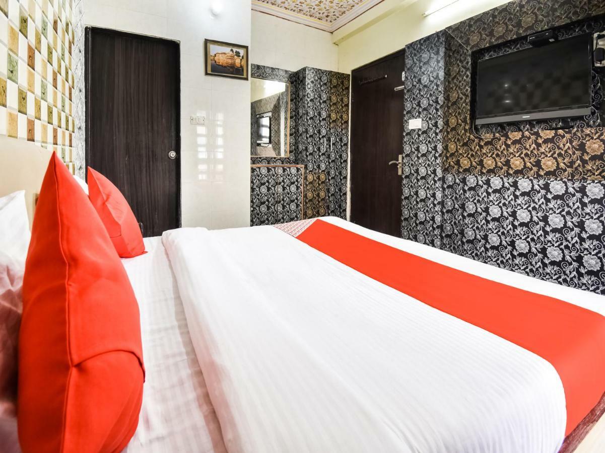 Oyo 48665 Kesar Palace Amer Экстерьер фото