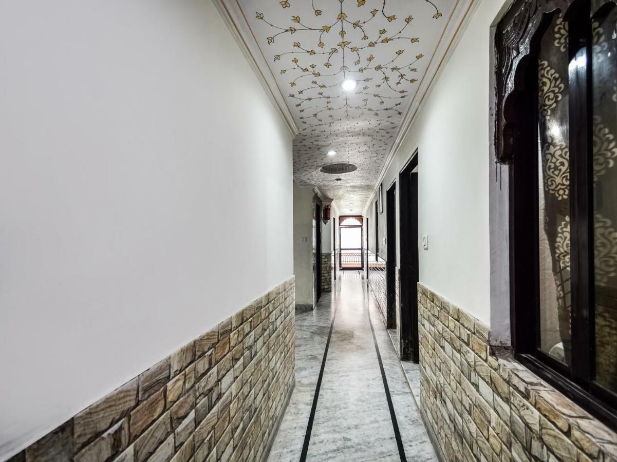 Oyo 48665 Kesar Palace Amer Экстерьер фото